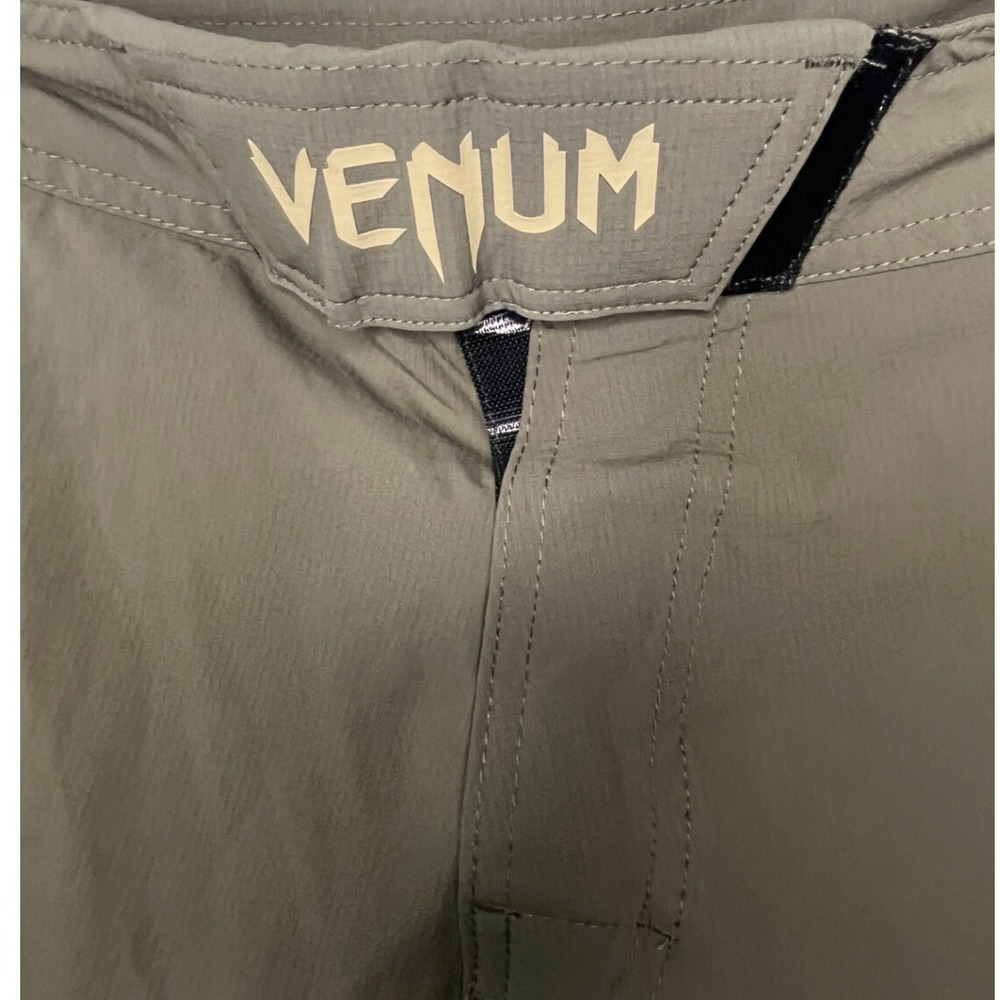 Venum Mens MMA Fight Shorts Medium Olive Green Training Gym‎ Workout